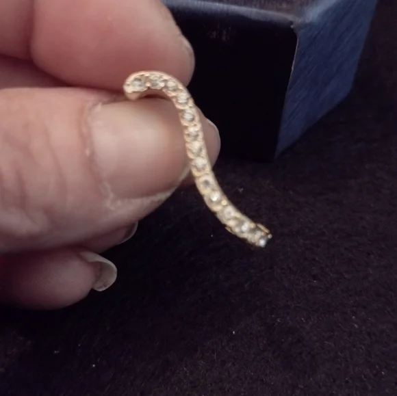 Elegant Gold and Silver Wave Earrings - Picture 6 of 7